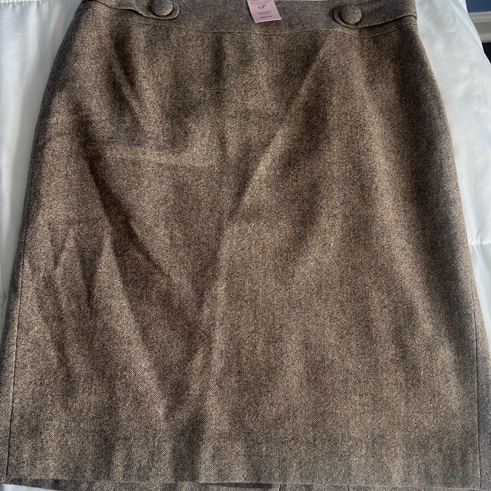 Never worn - tag still on